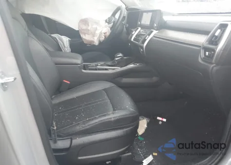 2022 Kia Sorento X-Line Ex z USA, uszkodzony, nr VIN 5XYRHDLF3NG133649